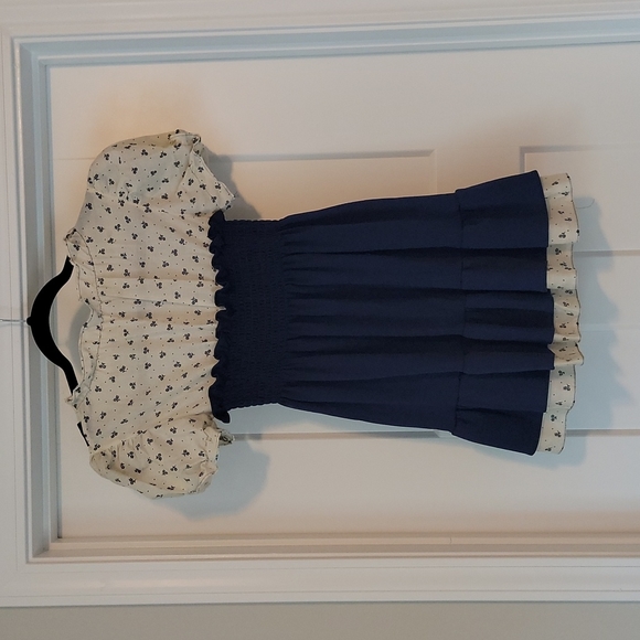 Shirred vintage girls dress - Picture 2 of 7